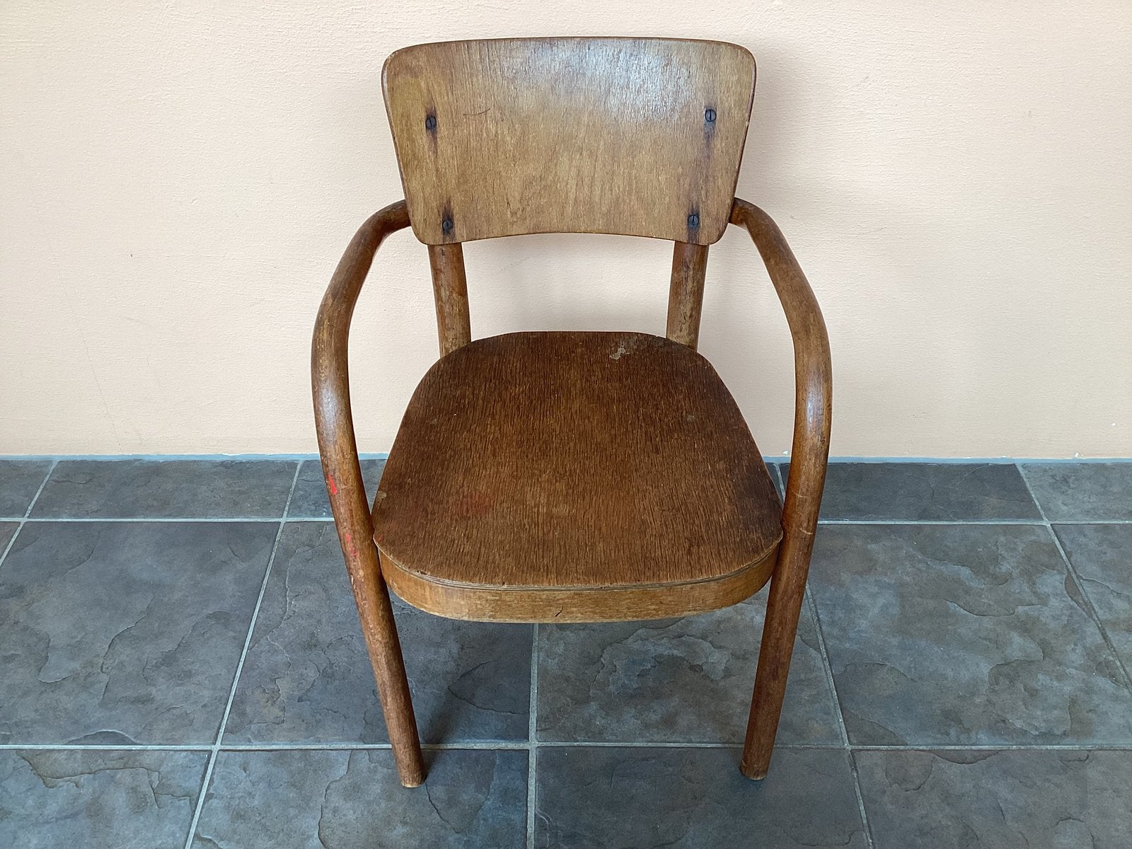 Thonet kinderstoeltje, Ophalen