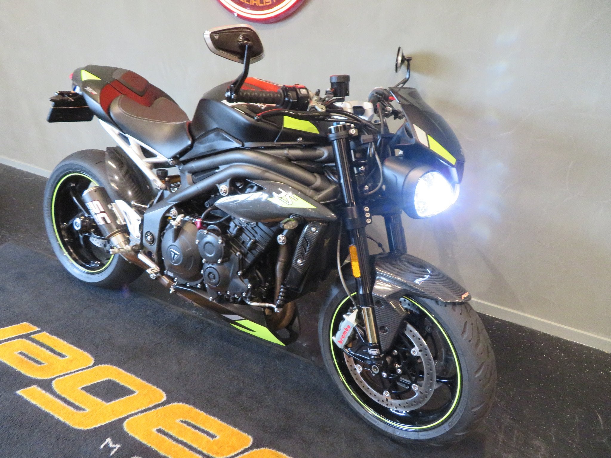 Triumph SPEED TRIPLE 1050 RS SC-PROJECT (bj 2021), Motoren, Motoren | Triumph, Bedrijf, 1050 cc, Meer dan 35 kW, Naked bike