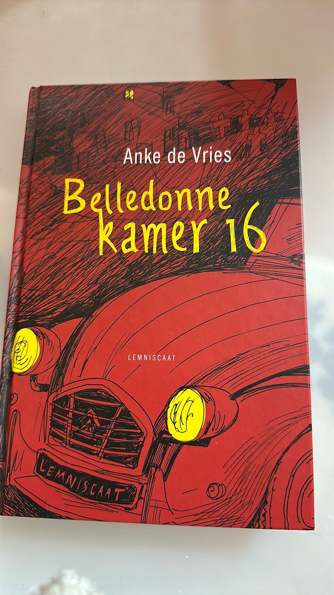 Anke de Vries - Belledonne kamer 16, Ophalen of Verzenden, Zo goed als nieuw, Anke de Vries