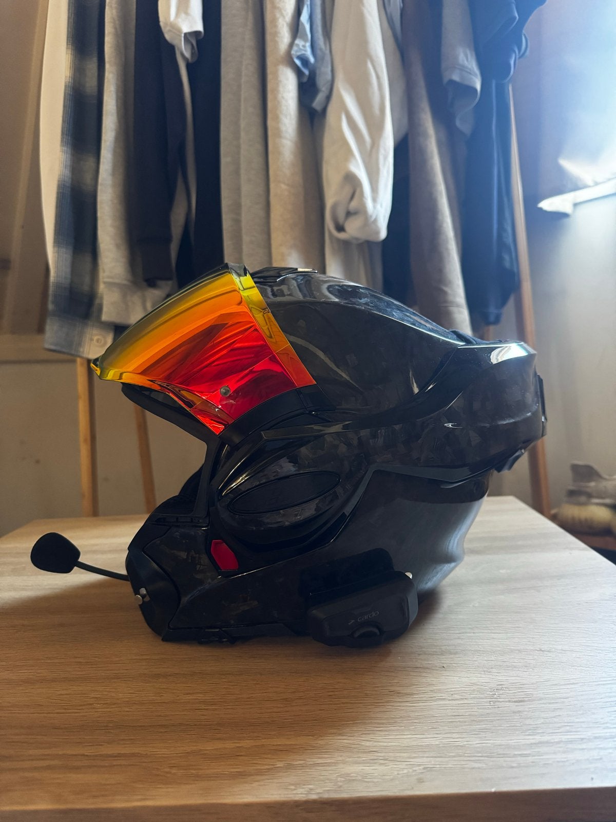 Scorpion Exo-Tech Evo Onyx Carbon Solid + Cardo Freecom 4x, Ophalen, Tweedehands, Systeemhelm, Overige merken