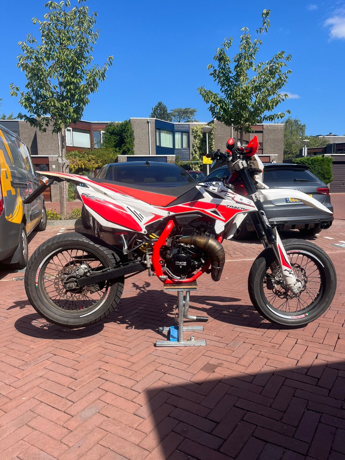 Beta rr50 track 70cc athena MOET SNEL WEG!!, Ophalen, Zo goed als nieuw, Maximaal 45 km/u