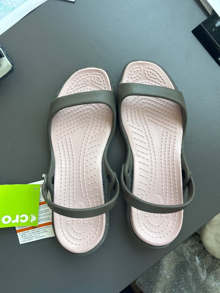 Crocs  sandalen chocolate/cotton Candy, Kleding | Dames, Schoenen, Bruin, Nieuw, Crocs, Sandalen of Muiltjes