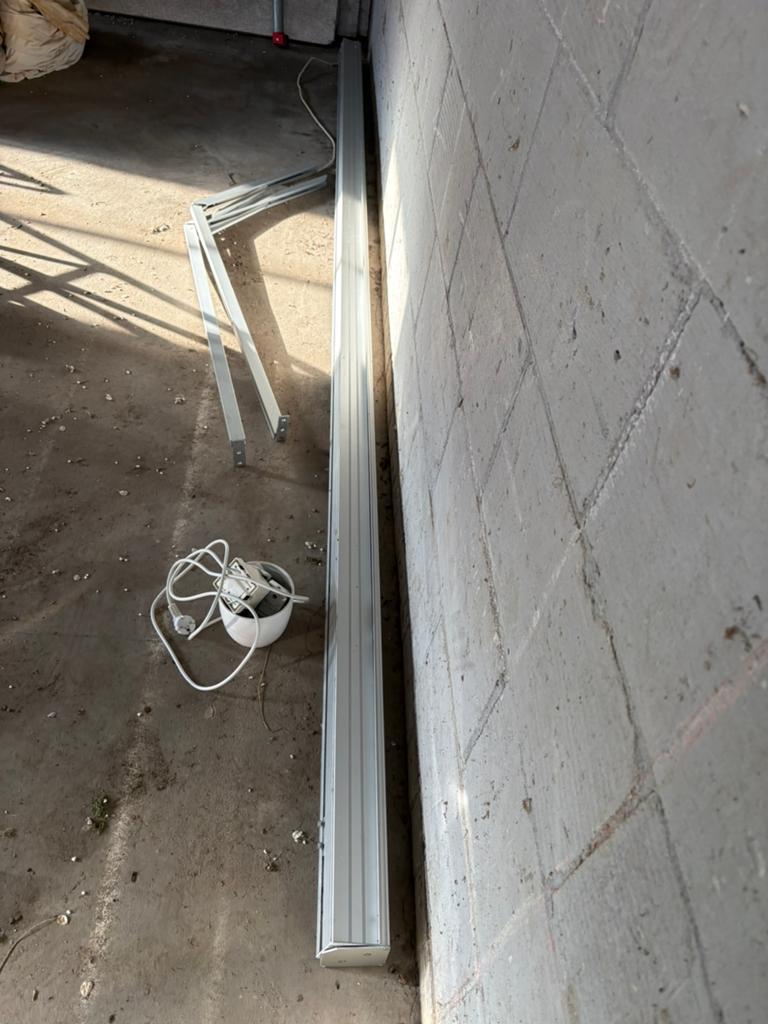 Zonnescherm groen, Tuin en Terras, Zonneschermen, Ophalen, Elektrisch, Zo goed als nieuw, 150 tot 300 cm