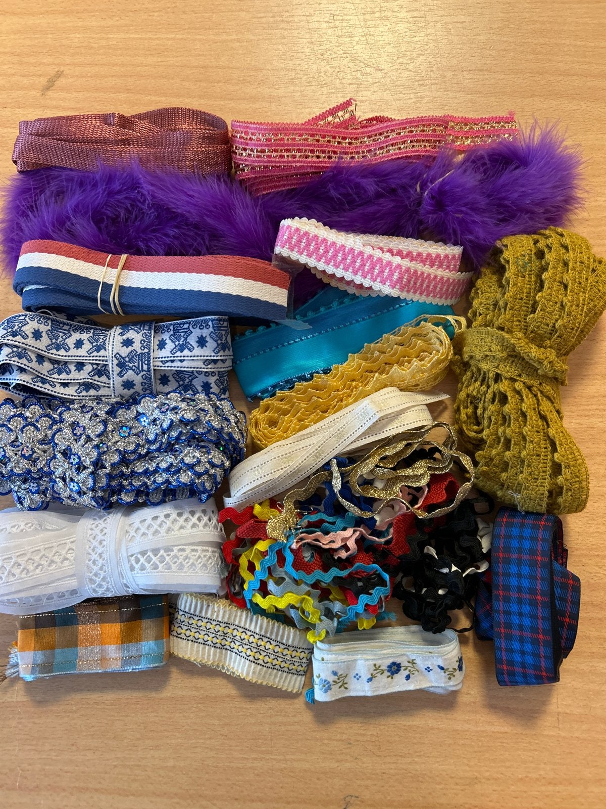 Lot diverse vintage kant en band C, Ophalen of Verzenden, Gebruikt, Kant
