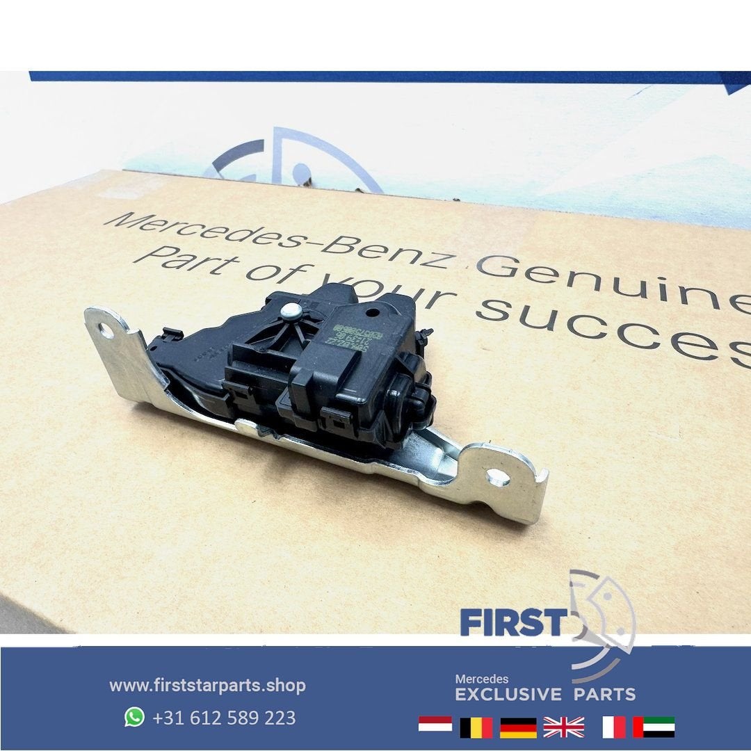 W118 CLA ACHTERKLEP VERGRENDELING SLOT MOTOR + HOUDER A20575, Gebruikt, -, Ophalen of Verzenden, -