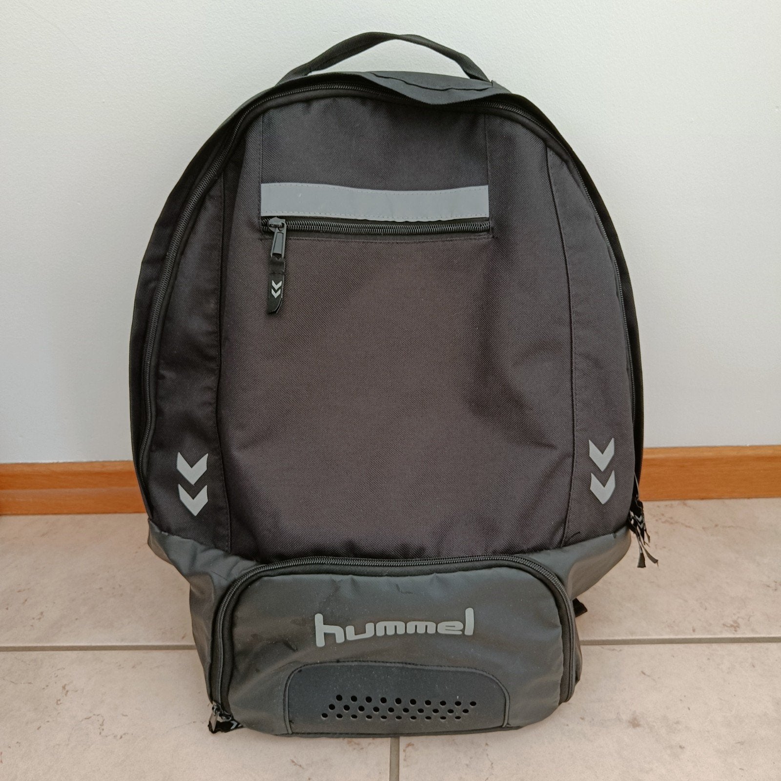Hummel rugzak/sporttas/voetbaltas, 25 tot 40 cm, Ophalen of Verzenden, Zo goed als nieuw, Overige merken