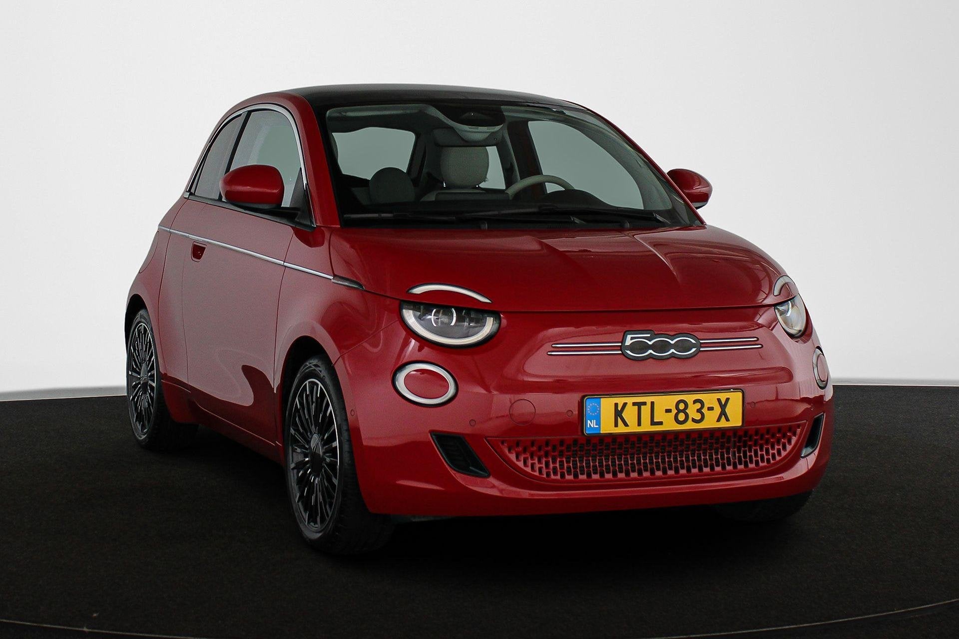 Fiat 500 3+1 La Prima 42 kWh Panoramadak Stoelverwarming Cam, Auto's, 1300 kg, Gebruikt, 118 pk, 93 %