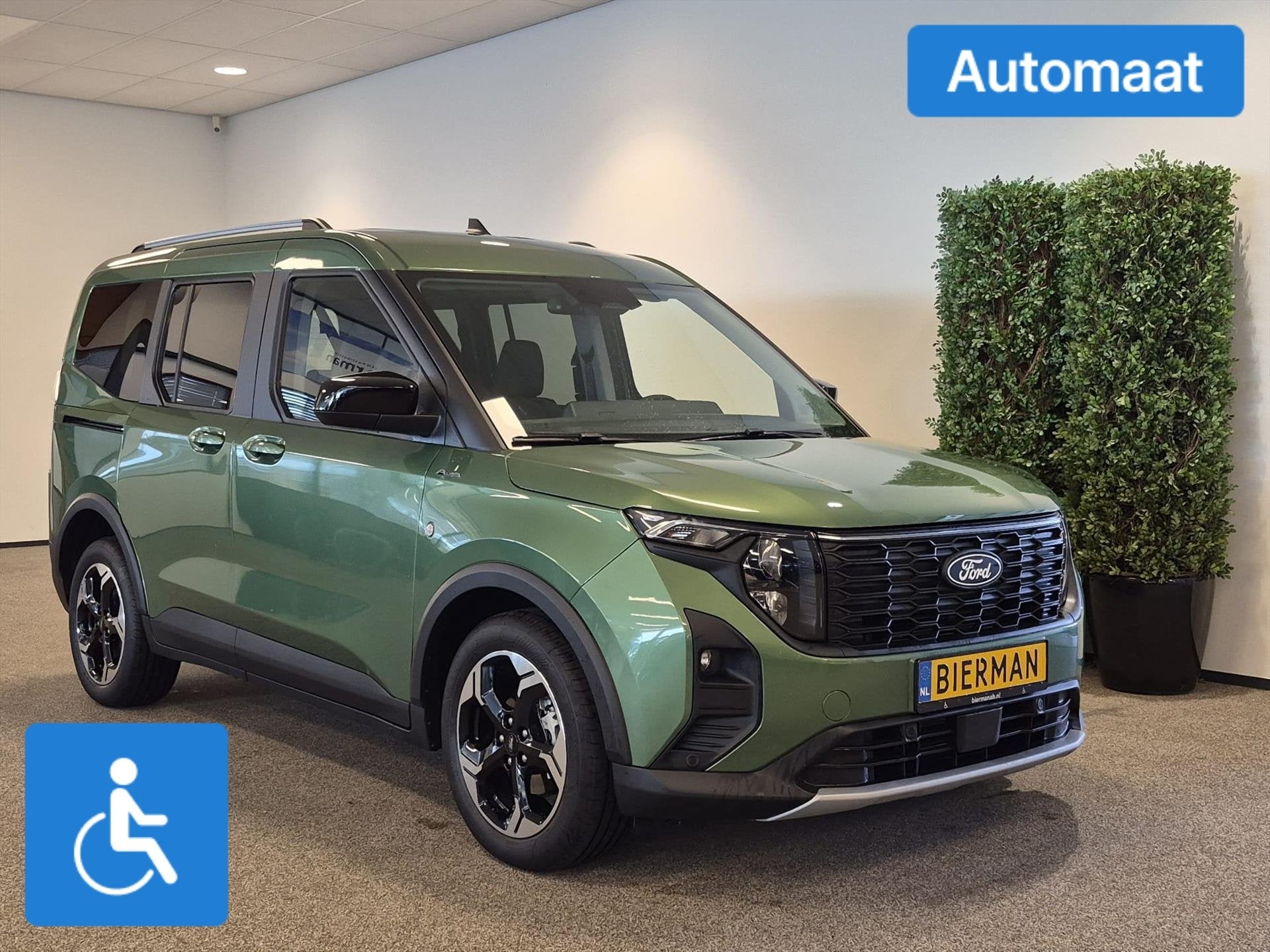 Ford Tourneo Courier L1 Automaat Rolstoelauto 3+1 of 5+0, Auto's, Automaat, 12 maanden, 125 pk, Gebruikt