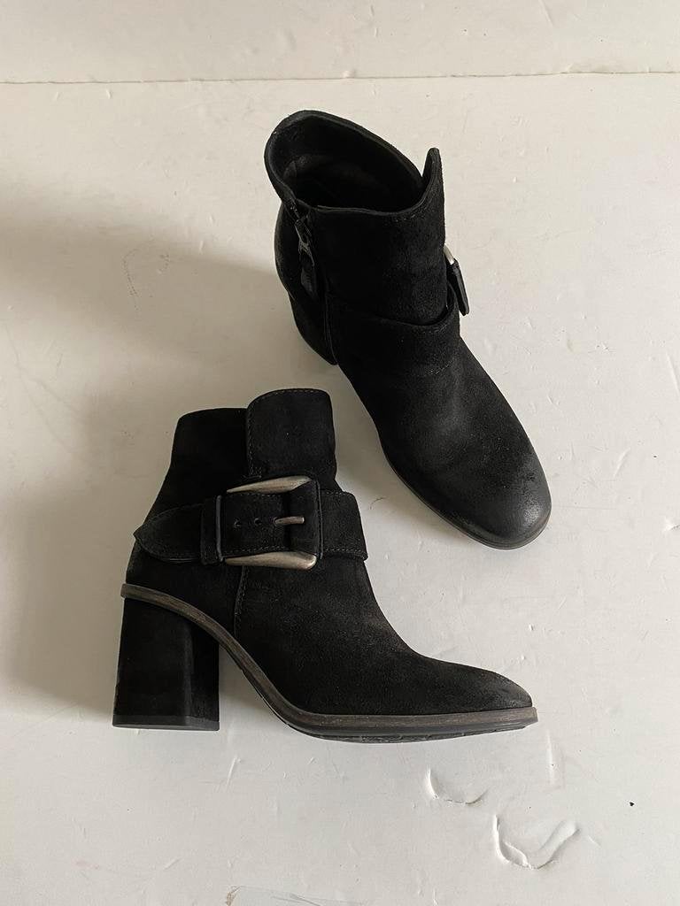 i574 MJUS maat 37 lage enkel-laarsjes laarzen schoenen zwart, Kleding | Dames, Schoenen, Zwart, Ophalen of Verzenden, Zo goed als nieuw