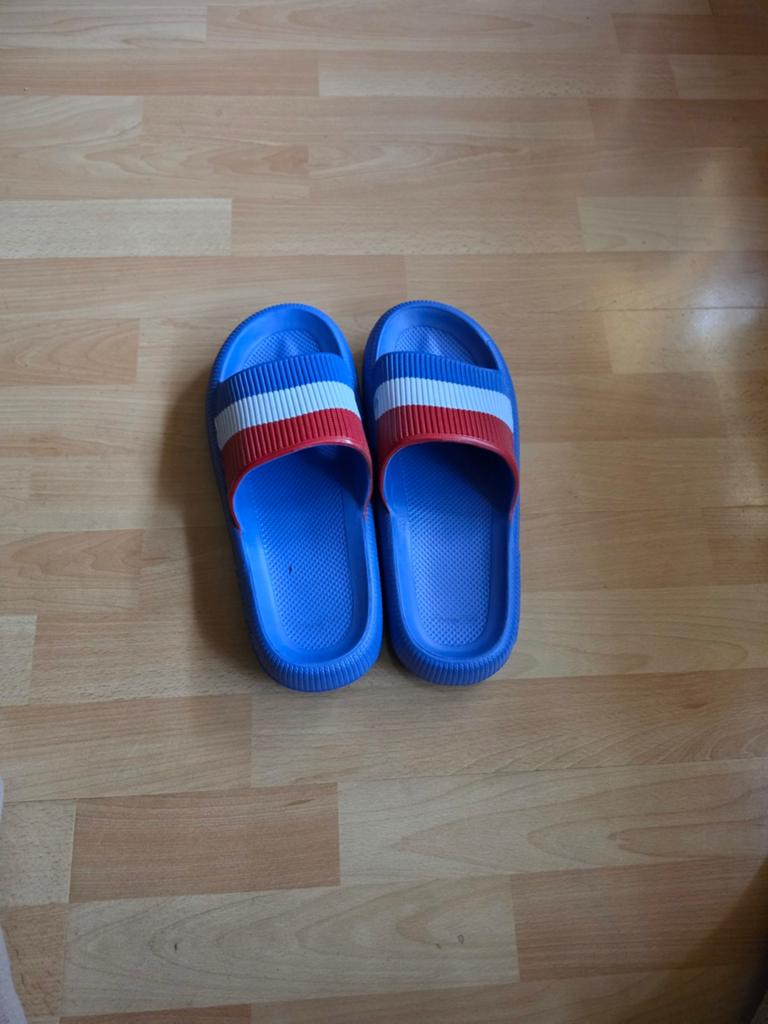 Happyflops - Comfortabele blauwe slippers met strepen, Slippers, Blauw, Happyflops, Nieuw