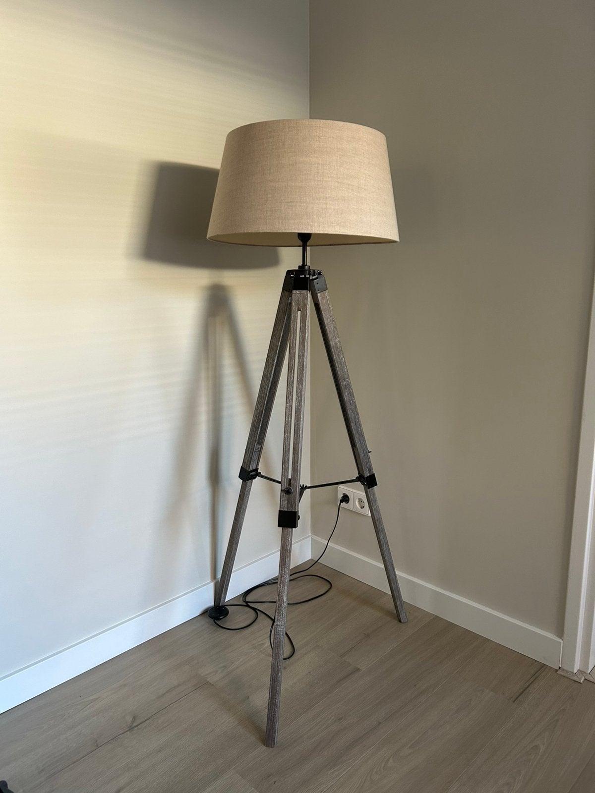 Driepoot lamp incl lampenkap, Ophalen, Zo goed als nieuw, Minder dan 100 cm