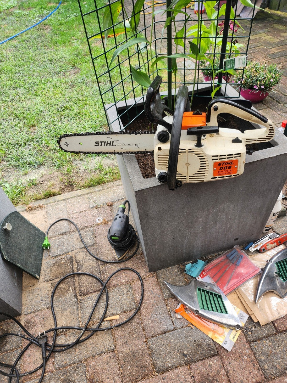 stihl ketting zaag loopt op dit moment niet, Ophalen of Verzenden, 1200 watt of meer, Kettingzaag, 70 mm of meer