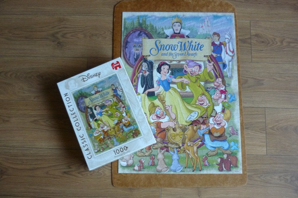 Jumbo Disney '' SNEEUWWITJE EN DE ZEVEN DWERGEN '' 1000 st., Hobby en Vrije tijd, Ophalen, 500 t/m 1500 stukjes, Gebruikt, Legpuzzel