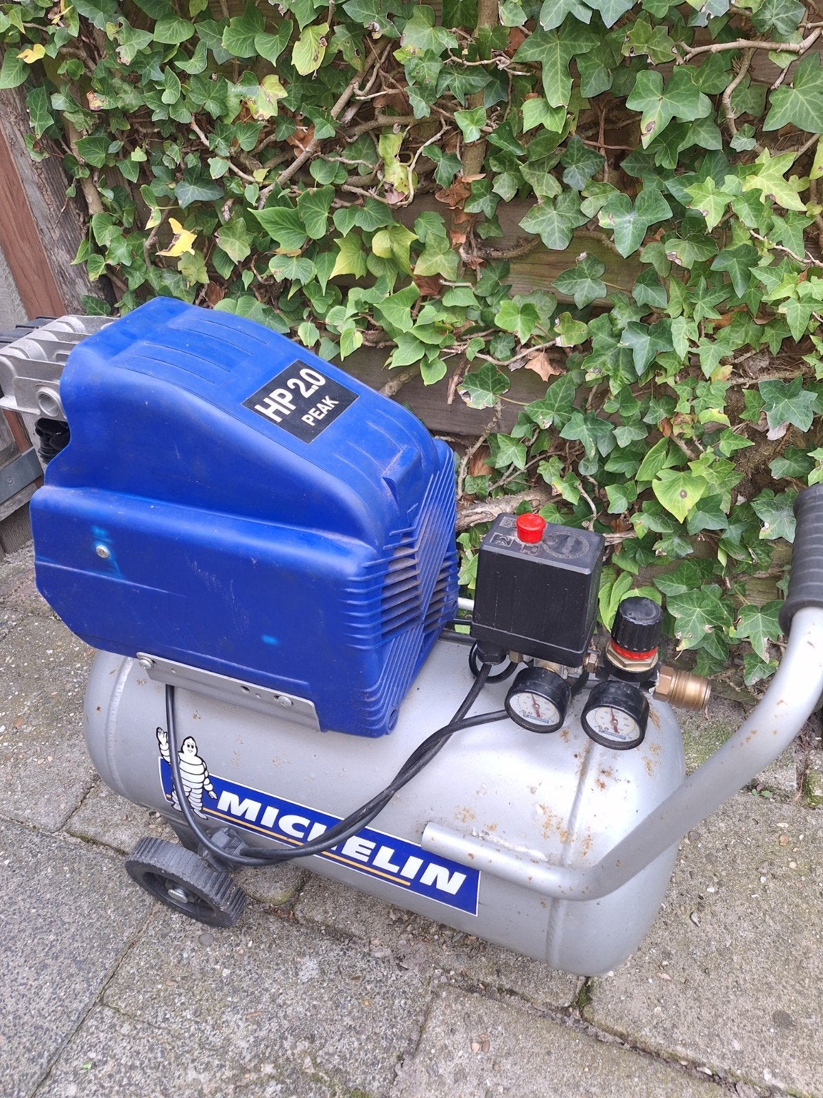 compressor Michelin 2pk, Doe-het-zelf en Verbouw, Compressors, Ophalen of Verzenden, Minder dan 200 liter/min