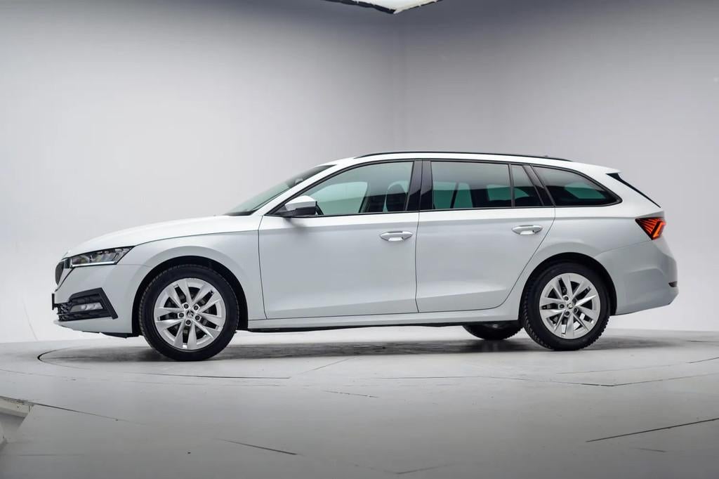 Skoda Octavia 1.0 e-TSI Business Edition Aut. [ Navi Virtual, Auto's, Gebruikt, 3 cilinders, 999 cc, 1300 kg