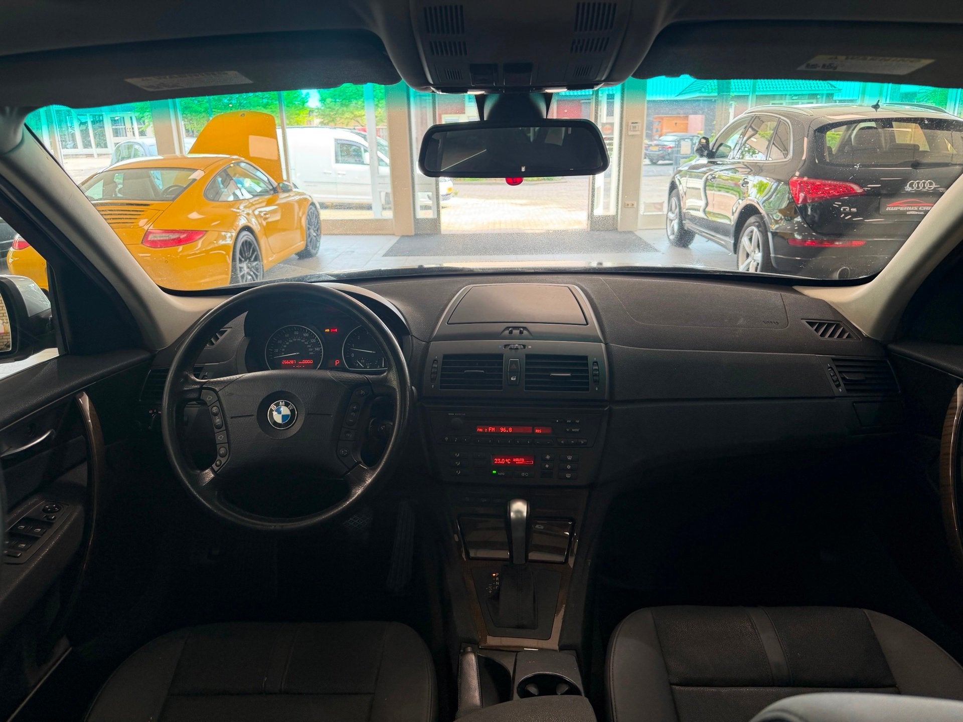 BMW X3 3.0i Executive Nieuwe APK/pano/Cruise/Trekhaak/17”, Auto's, Gebruikt, Zwart, Bedrijf, Vierwielaandrijving