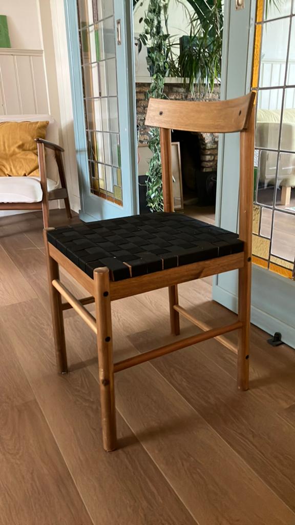 4 Eetkamer stoelen, Ophalen, Zo goed als nieuw, Bruin, Hout