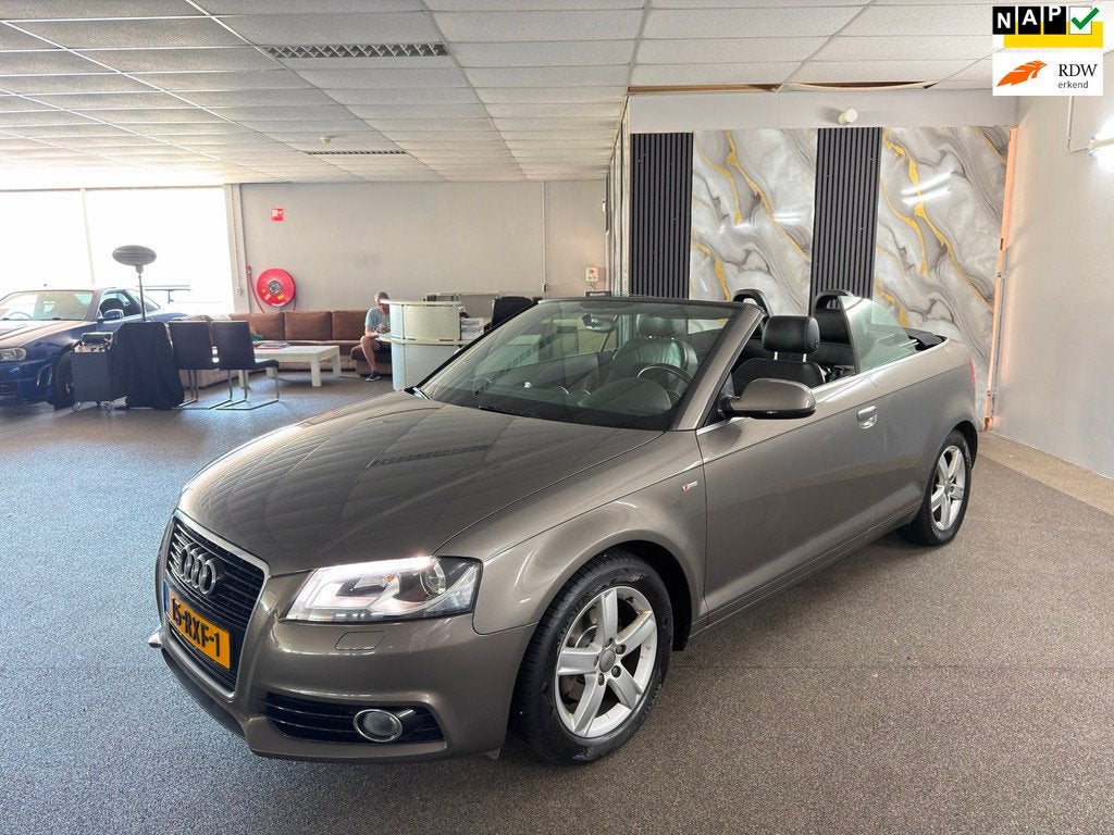 Audi A3 Cabriolet 1.2 TFSI Pro S-Line Apk Nieuw,2e Eigenaar,, Voorwielaandrijving, Gebruikt, Zwart, 4 cilinders