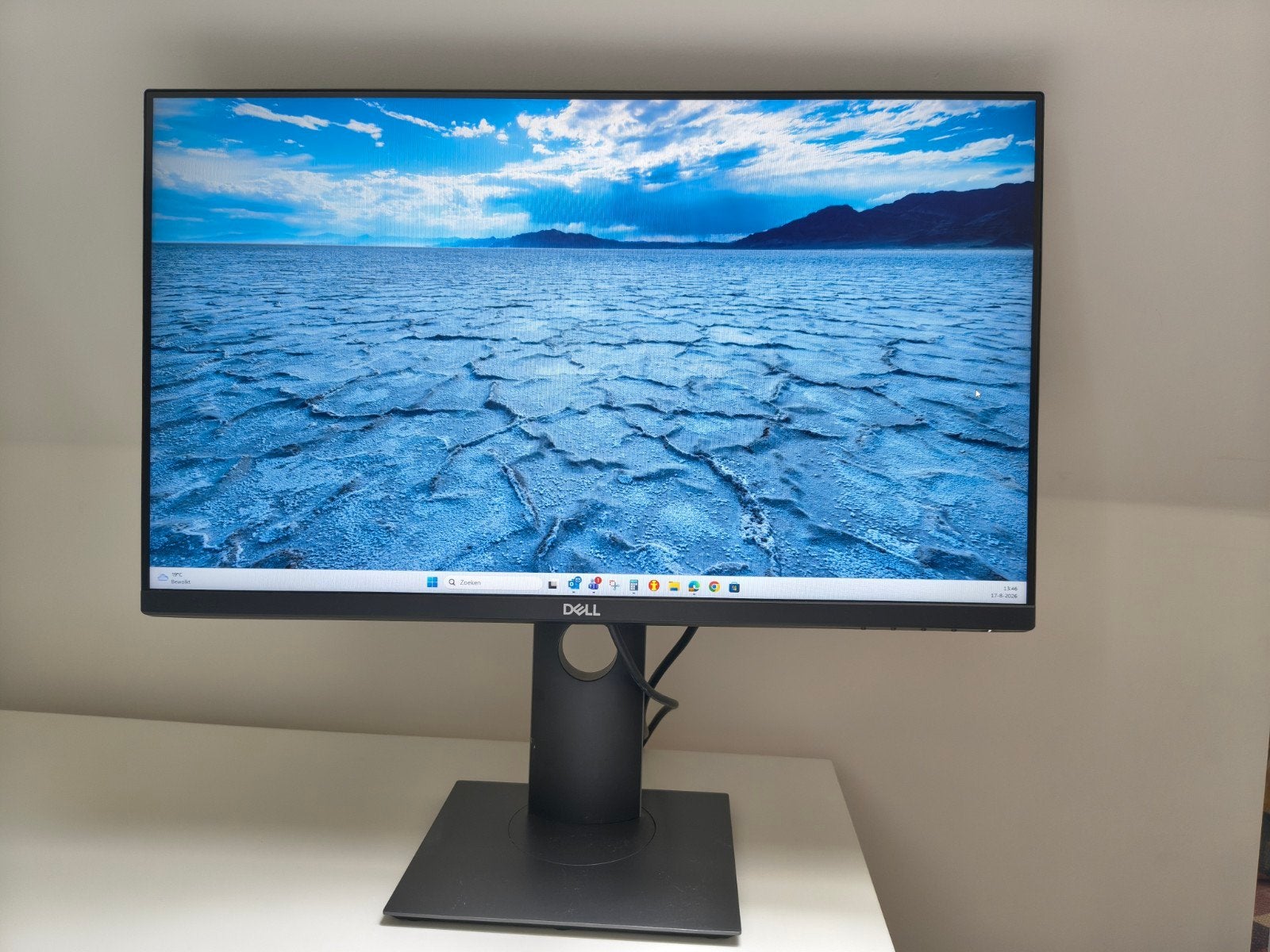 Dell P2419H 24 inch Full HD Monitor - In hoogte verstelbaar, Computers en Software, Monitoren, Ophalen, HDMI, IPS, In hoogte verstelbaar