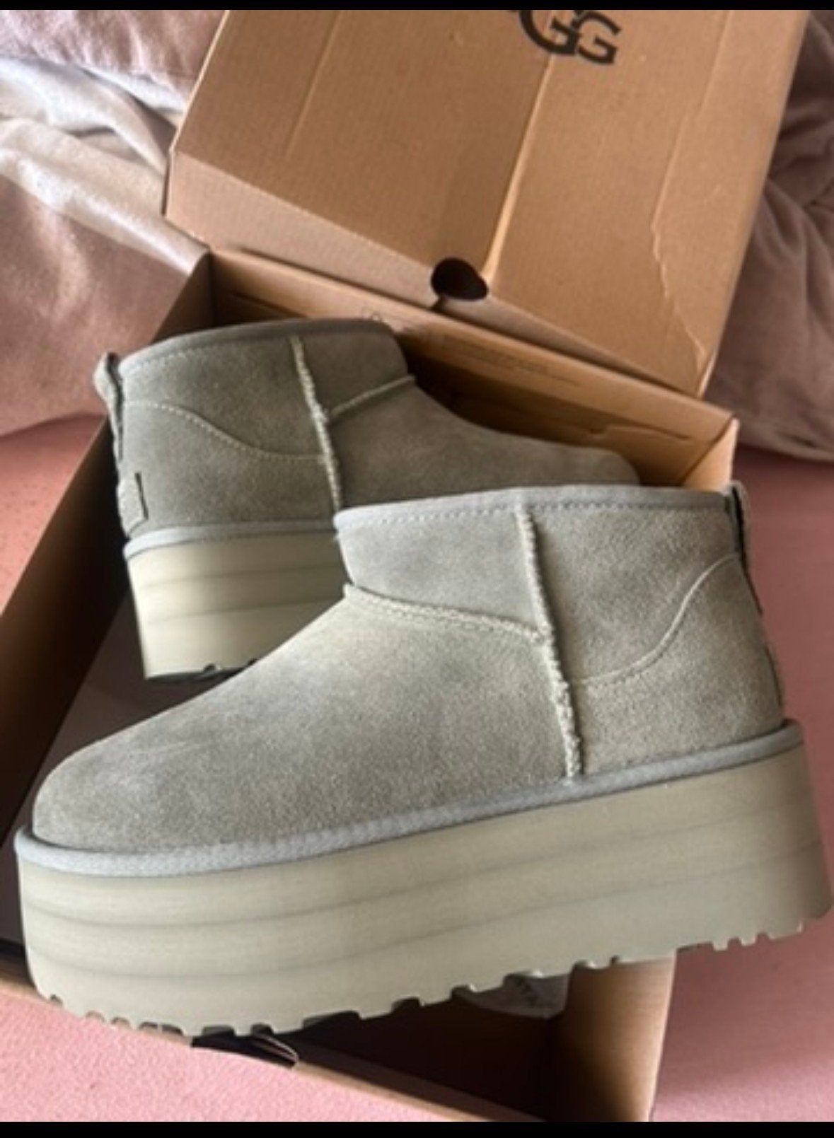 Ugg platform, Nieuw, Ophalen of Verzenden, Pantoffels of Sloffen, Groen