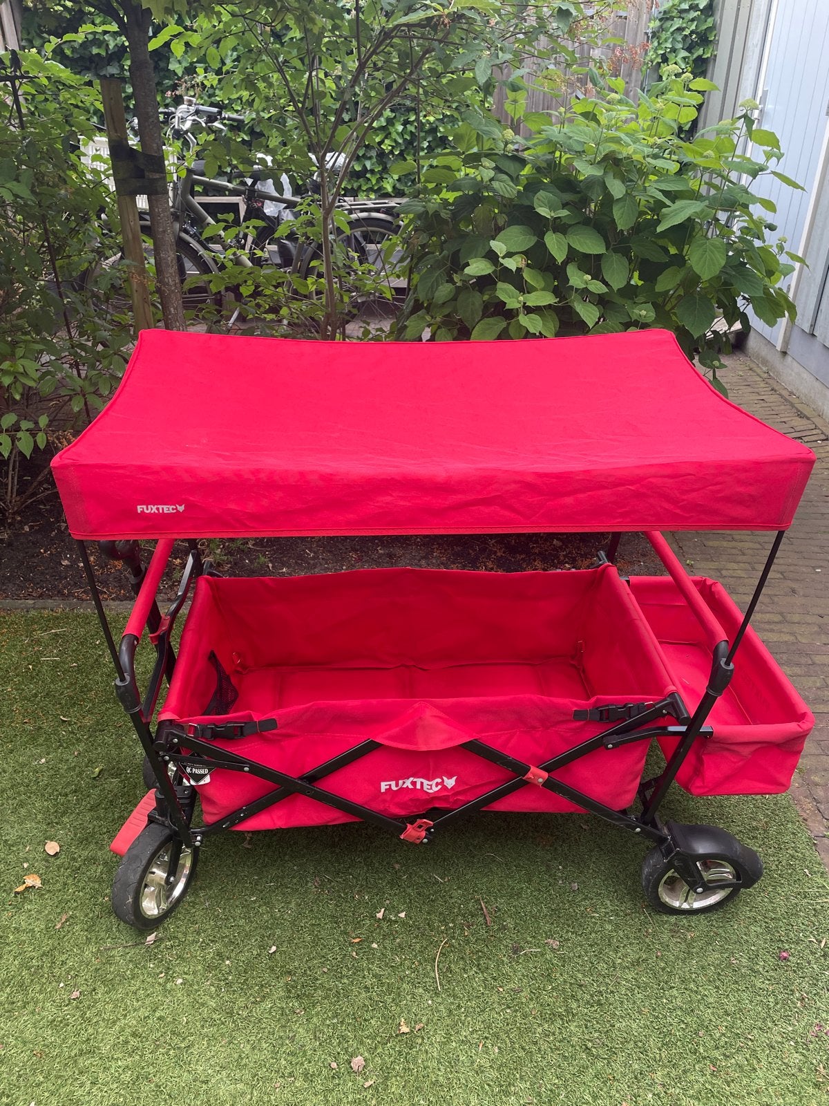 FUXTEC Opvouwbare bolderkar met zonnedak - Rood, Caravans en Kamperen, Bolderkarren, Ophalen, Opvouwbaar, Gebruikt