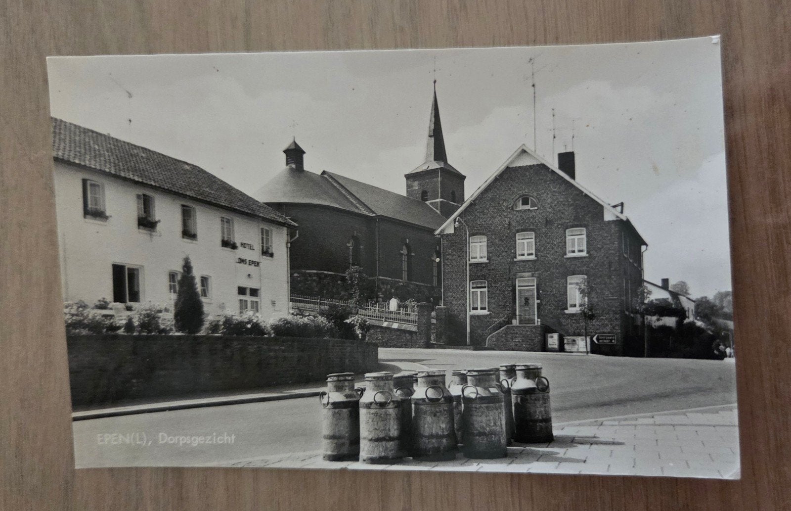 Oude ansichtkaart Epen (L), Dorpsgezicht, Ophalen of Verzenden, 1940 tot 1960, Ongelopen, Limburg
