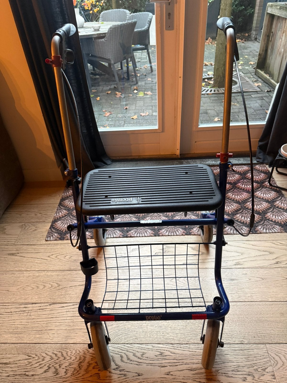 Rollator, Diversen, Ophalen, Opvouwbaar, Zo goed als nieuw