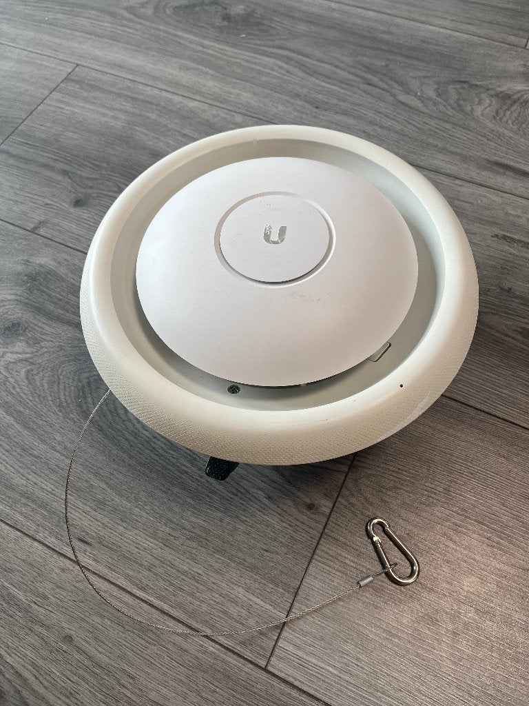 Ubiquiti UniFi AP-AC-Edu Access Point, Computers en Software, Accesspoints, Ophalen of Verzenden, Gebruikt