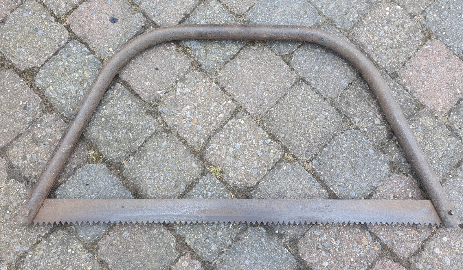 Oude handzaag, Ophalen