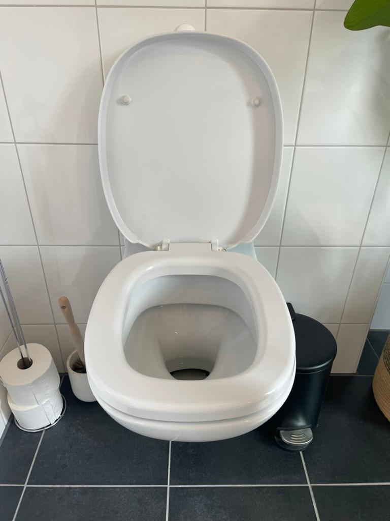2x toiletpot Cersanit zgan, Ophalen, Zo goed als nieuw, Toilet