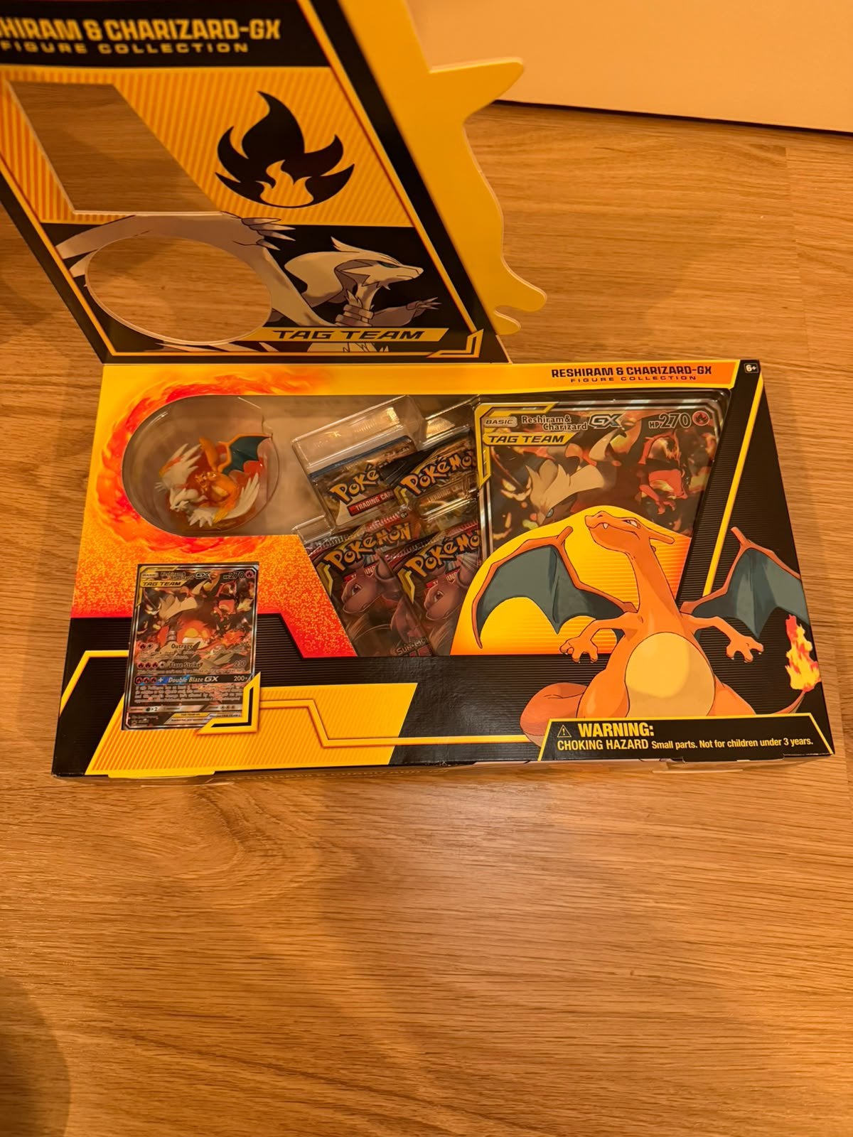 Charizard & reshiram gx tag team figure collection, Ophalen of Verzenden, Zo goed als nieuw