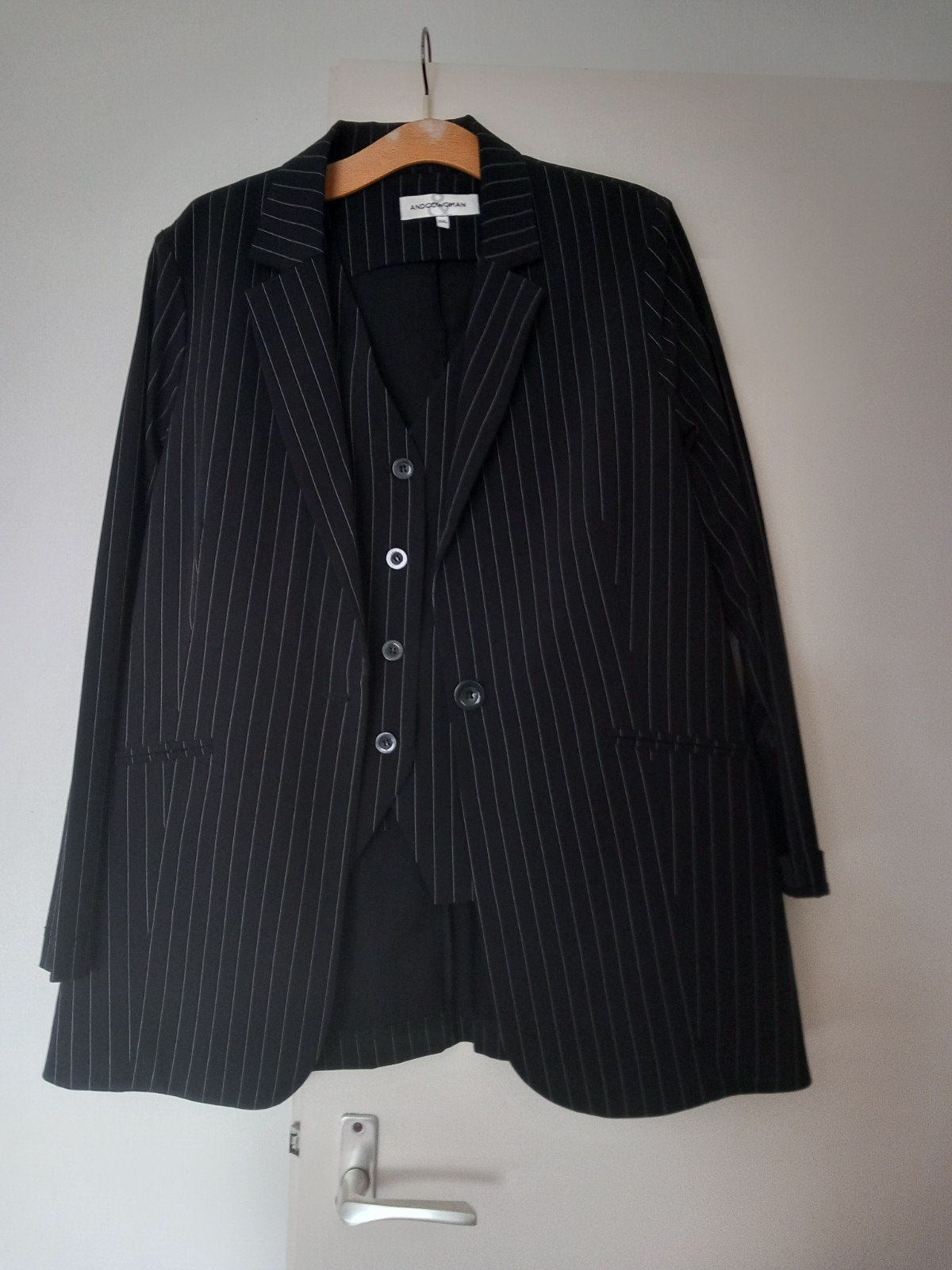 Prachtig pak maat xl zwart met streepje, Kostuum of Pak, Zwart, Maat 46/48 (XL) of groter, Ophalen of Verzenden