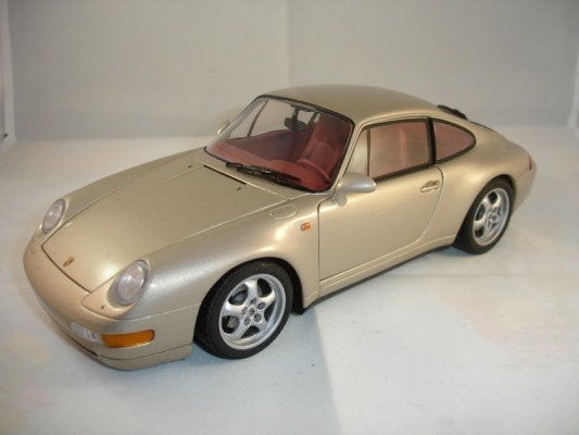 UT Porsche 911 / 993 Carrera Coupe Gold met Vitrine, UT Models, Gebruikt, Auto, ?