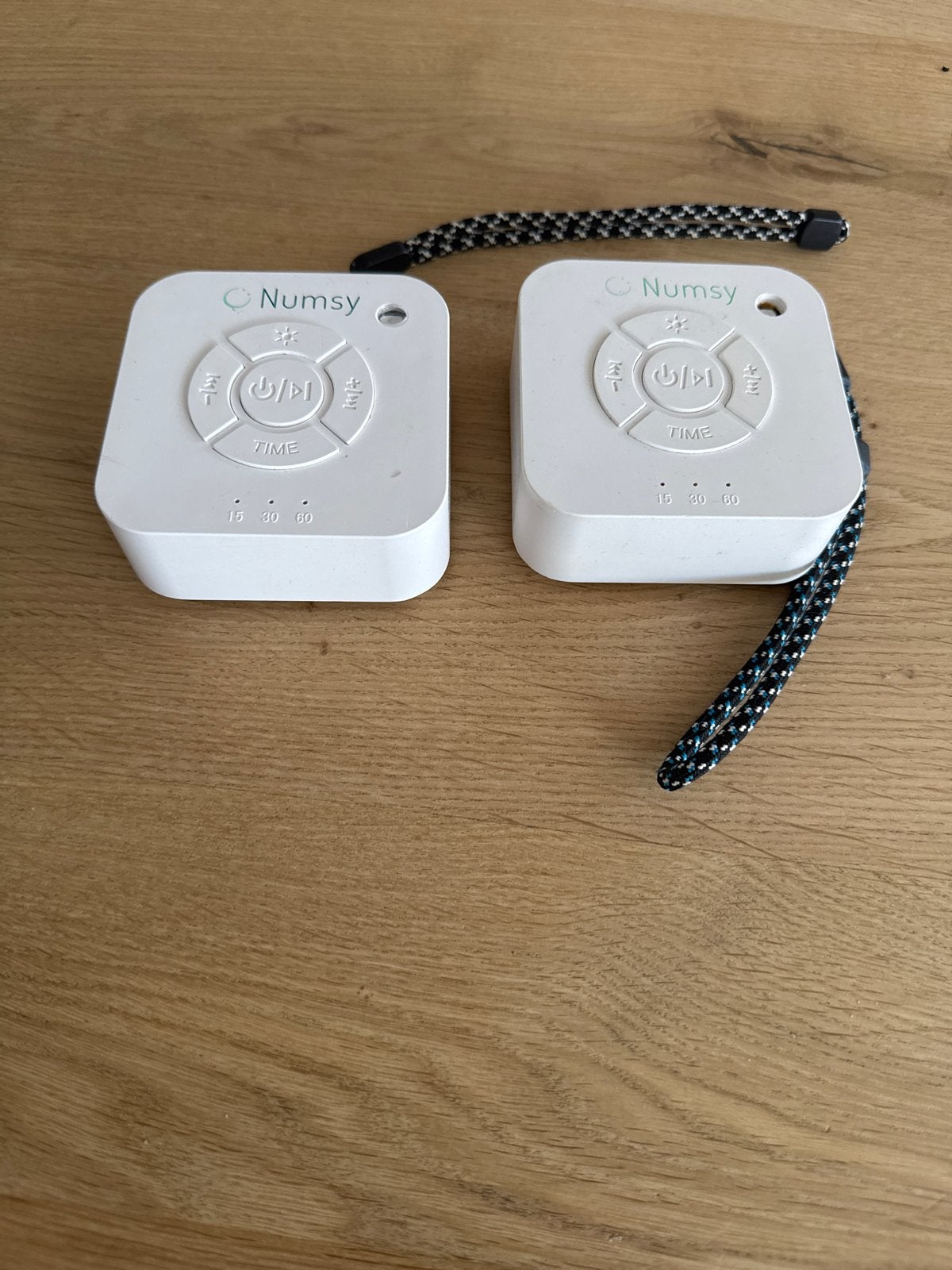 Numsy Witte Ruis Apparaat - 2 te koop, Ophalen of Verzenden, Zo goed als nieuw