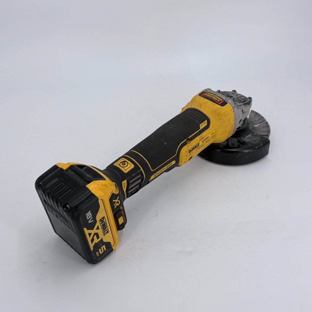 DeWalt DCG405 Haakse Slijper | Incl. 5.0Ah Accu & Acculader, Dewalt, Gebruikt, Support@dewalt.com, 701 E. Joppa Road
Towson, MD 21286
USA