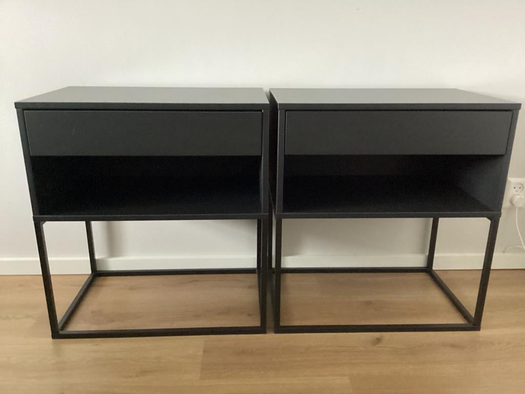 2 nachtkastjes zwart met lade, Ophalen, 55 tot 70 cm, Zo goed als nieuw, 45 tot 65 cm