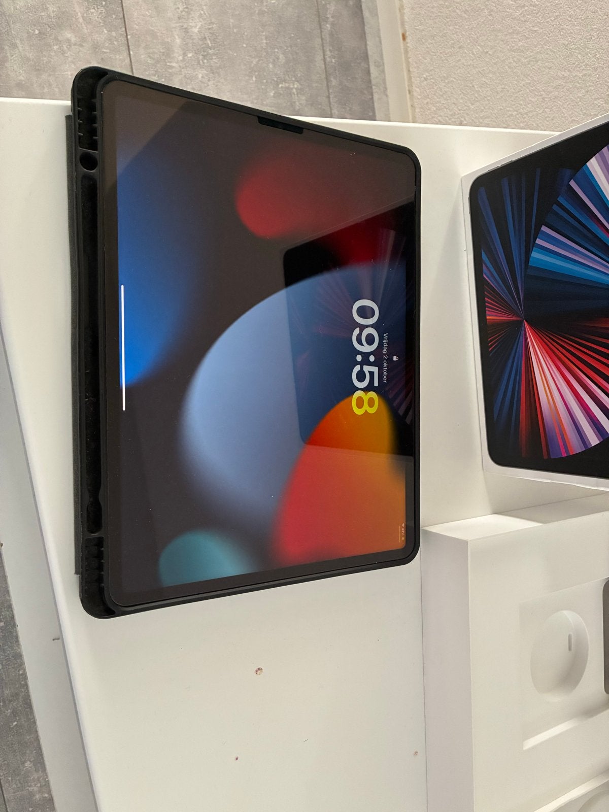 Apple iPad Pro 12.9" (5e Gen) 128GB Wi-Fi + Cellular, Computers en Software, 12 inch, Ophalen of Verzenden, Zo goed als nieuw
