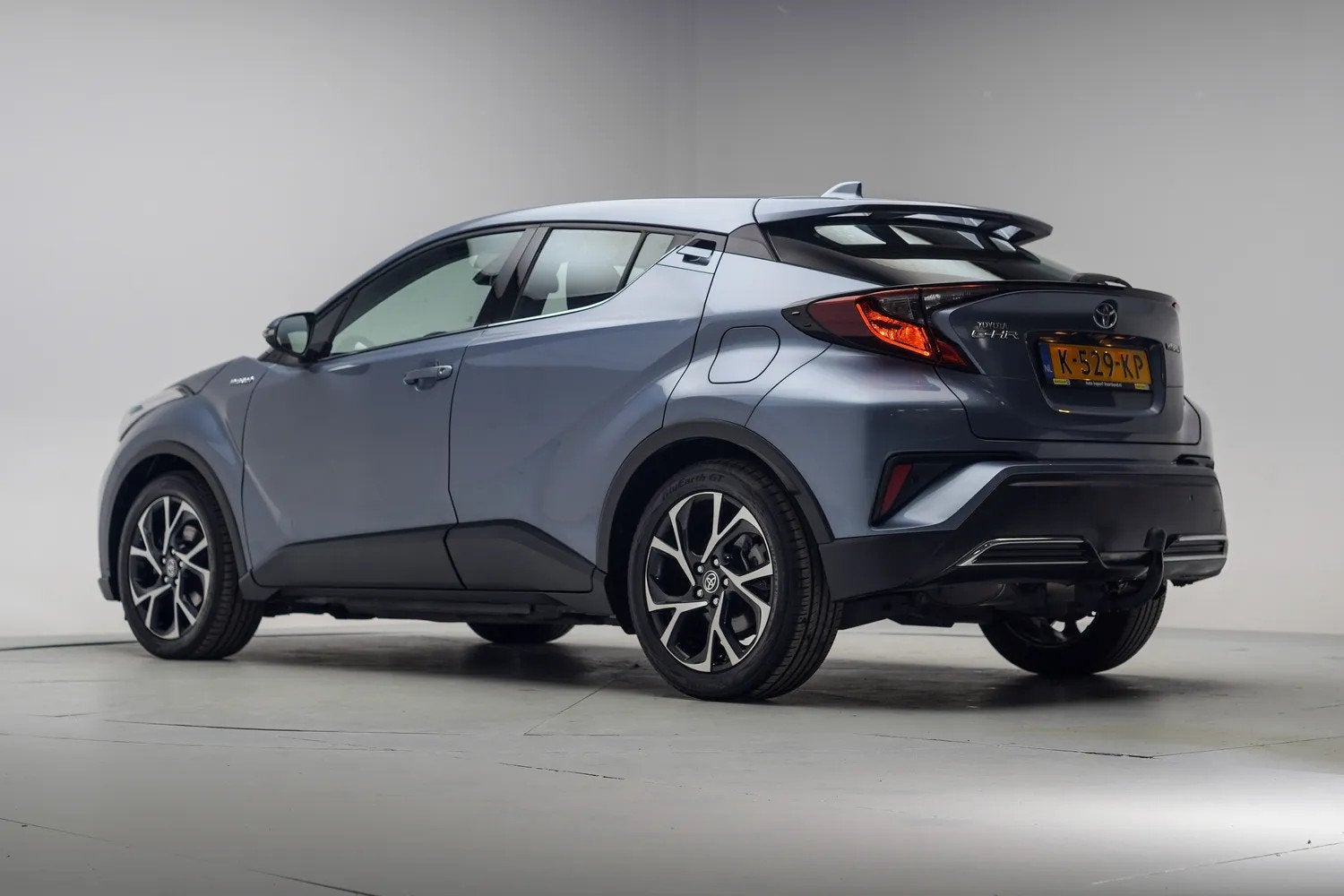 Toyota C-HR 2.0 Hybrid Dynamic [ Navi Camera Apple/Android ], Auto's, Automaat, 4 cilinders, Origineel Nederlands, Bedrijf