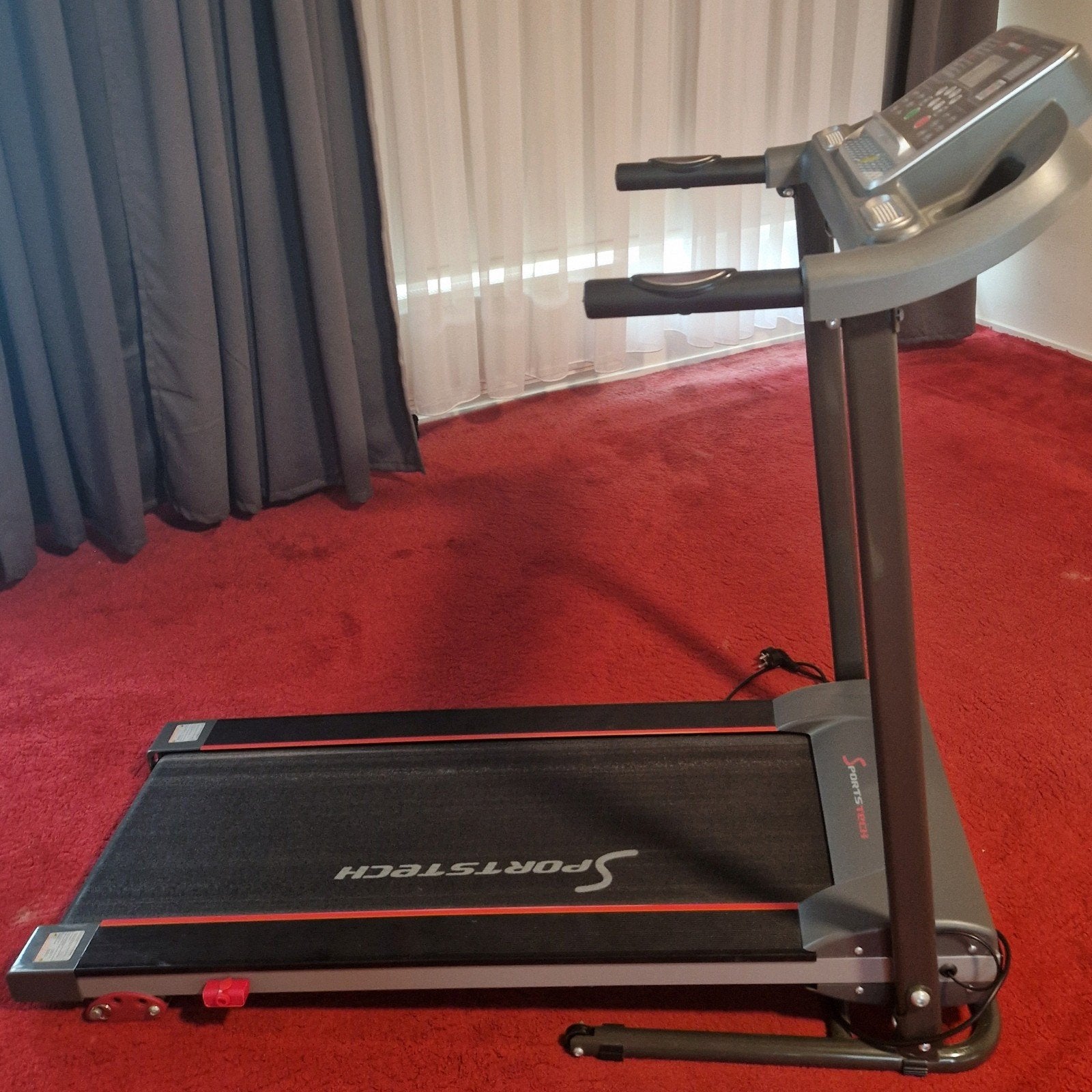 Sportstech F10 Loopband - Inklapbaar, Ophalen, Zo goed als nieuw, Loopband