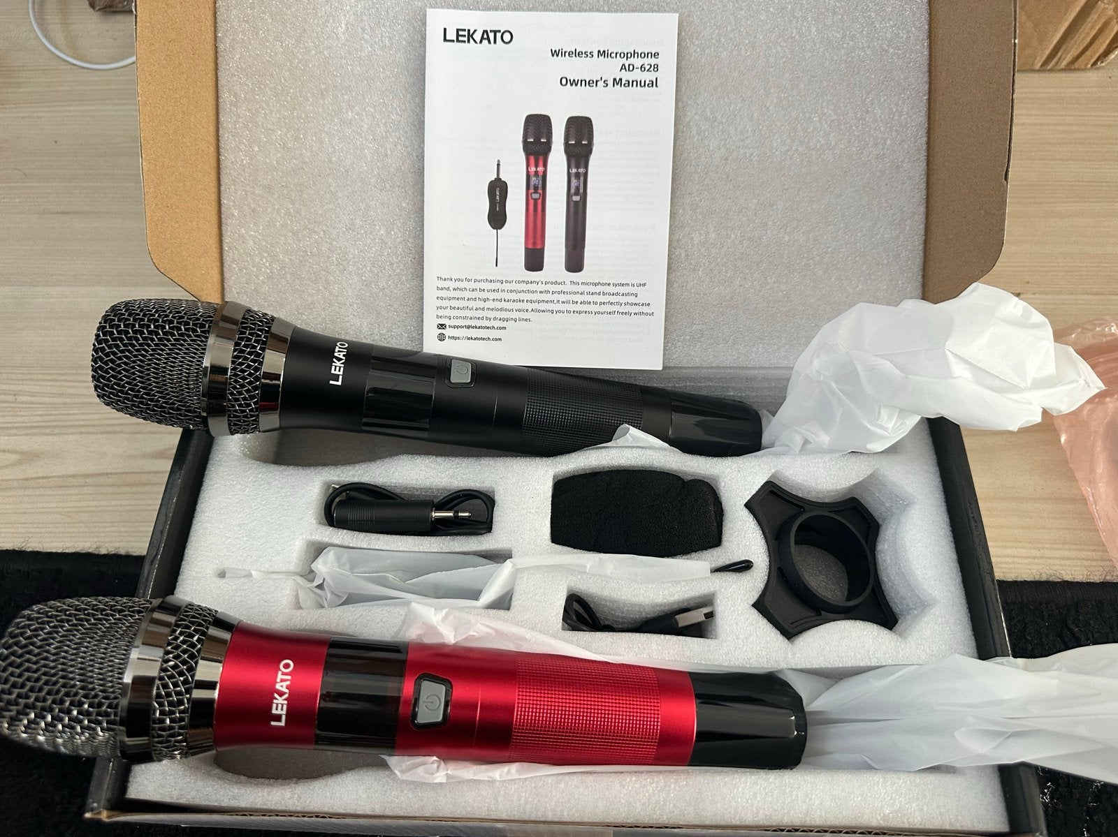 LEKATO AD-628 Draadloze Microfoon Set (Rood & Zwart), Ophalen of Verzenden, Nieuw, Zangmicrofoon, Draadloos