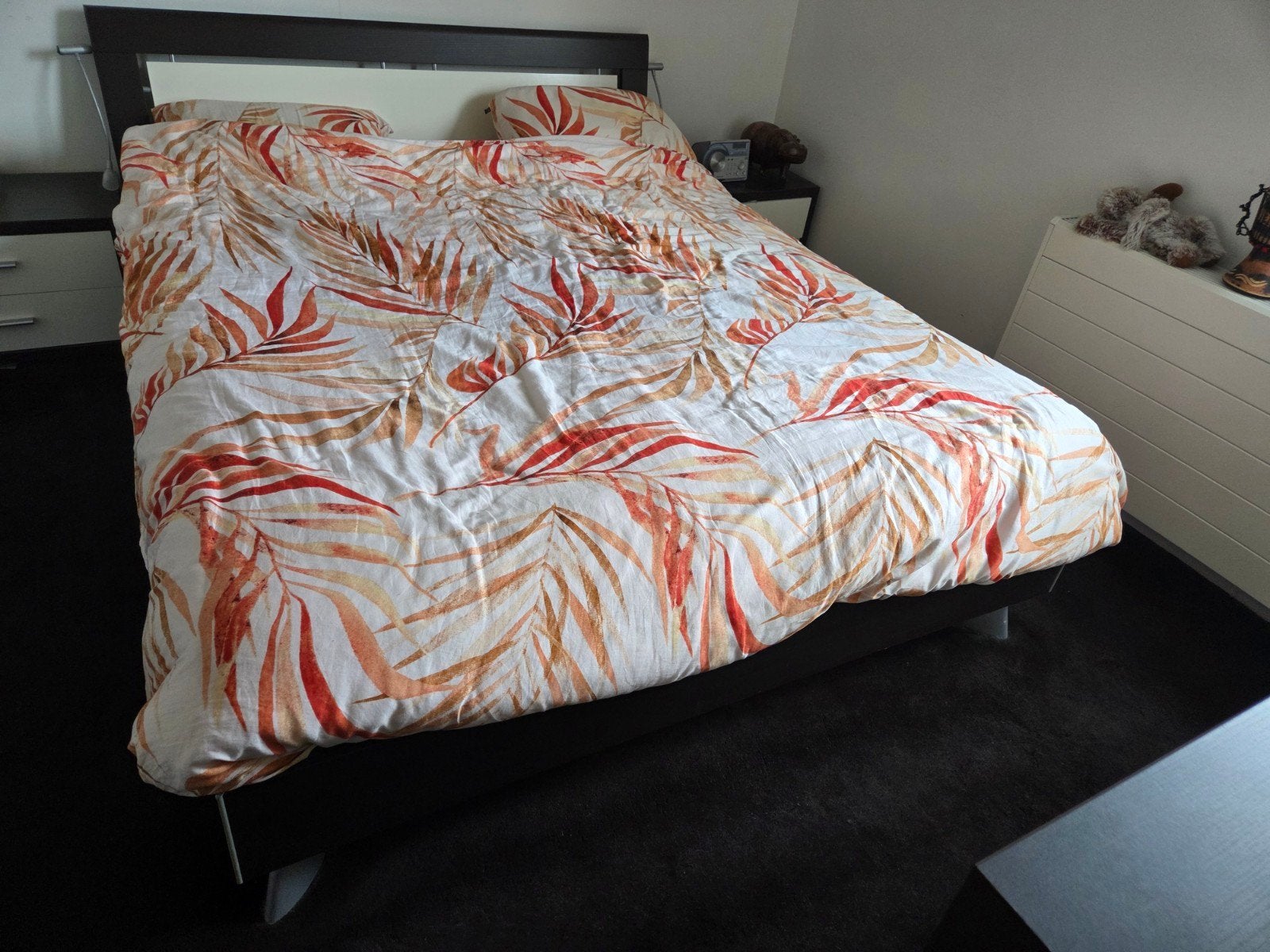 Tweepersoonsbed met leeslampjes, Ophalen, Gebruikt, Bruin, Tweepersoons