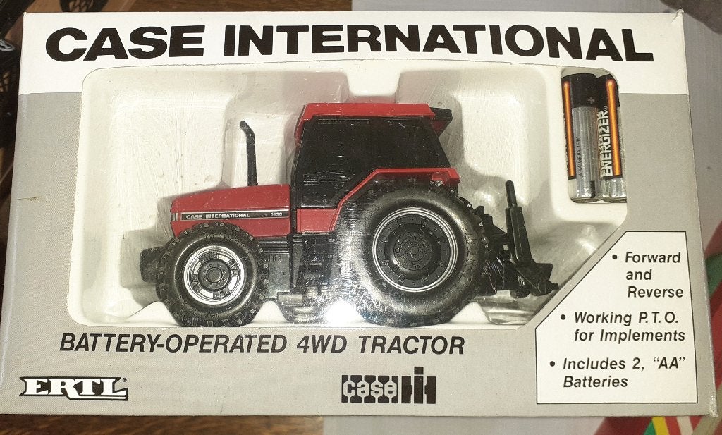 case international 5130 - Ertl      (siku - britains), Ophalen of Verzenden, Zo goed als nieuw, Tractor of Landbouw, Britains