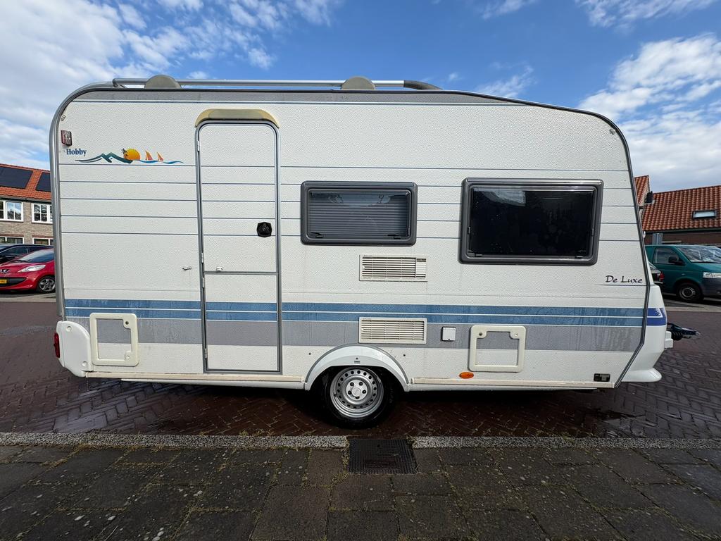Hobby Easy de Luxe 400 SF (2002) met voortent+luifel+vario, Hobby, Treinzit, Particulier, 4 tot 5 meter