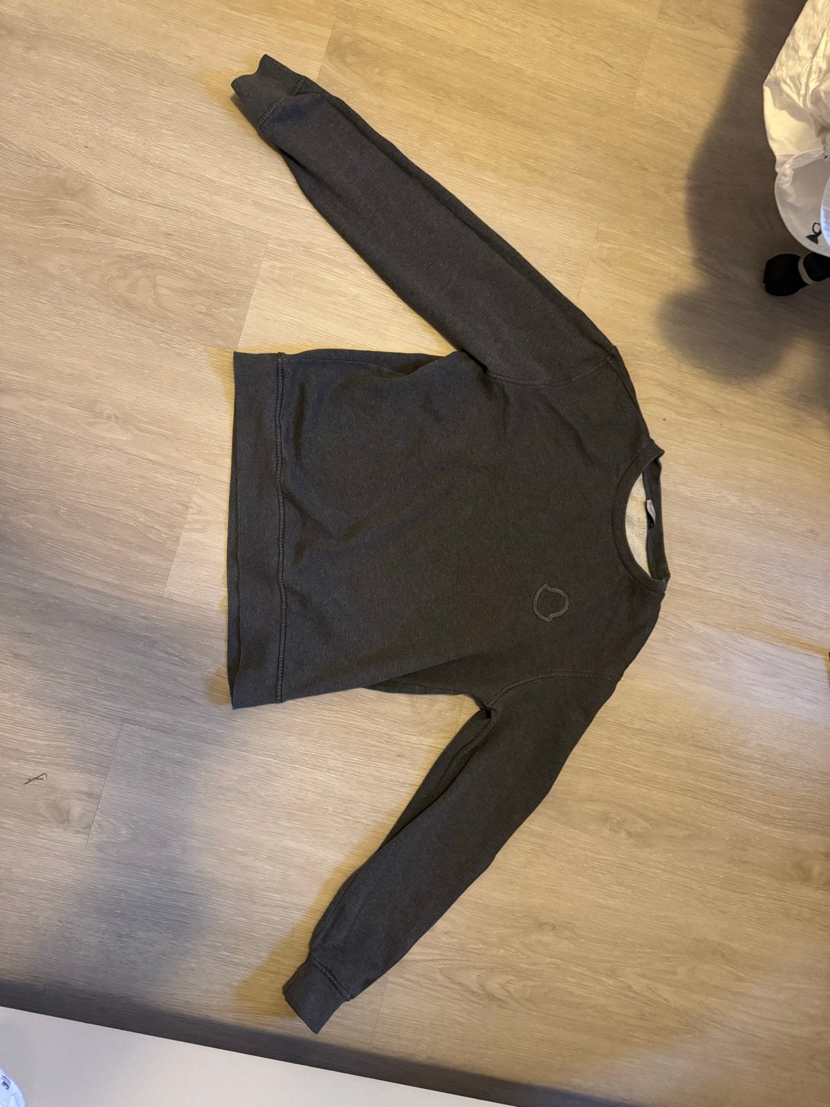 Moncler Sweatshirt Maat L - Zo goed als nieuw, Ophalen of Verzenden, Zo goed als nieuw, Maat 52/54 (L), Grijs