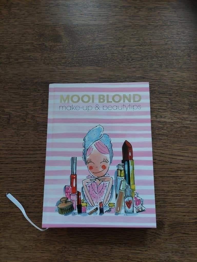 Mooi Blond Make-up & Beautytips Boek, Ophalen of Verzenden, Zo goed als nieuw, Overige onderwerpen