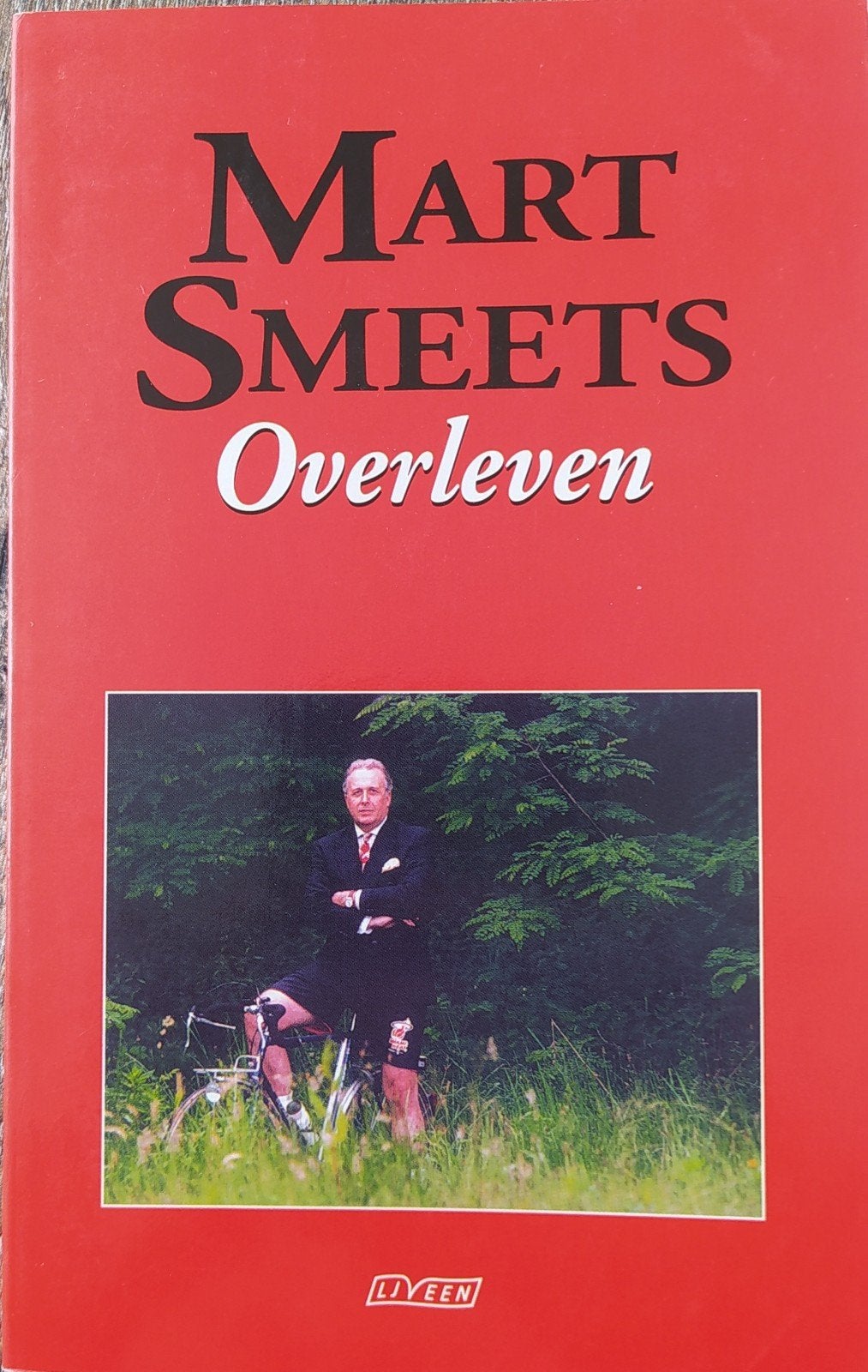 Mart Smeets - Overleven (1996), Ophalen of Verzenden, Gelezen, Mart Smeets, Nederland