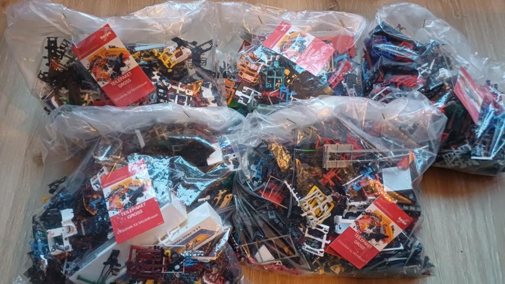 Herpa teilepaket gross, zak met onderdelen +- 300 gram, Ophalen of Verzenden, Gebruikt, Bus of Vrachtwagen, Herpa