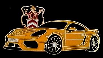 Porsche Cayman pin- okerrgeel emaille, Verzenden, Nieuw, Transport, Speldje of Pin