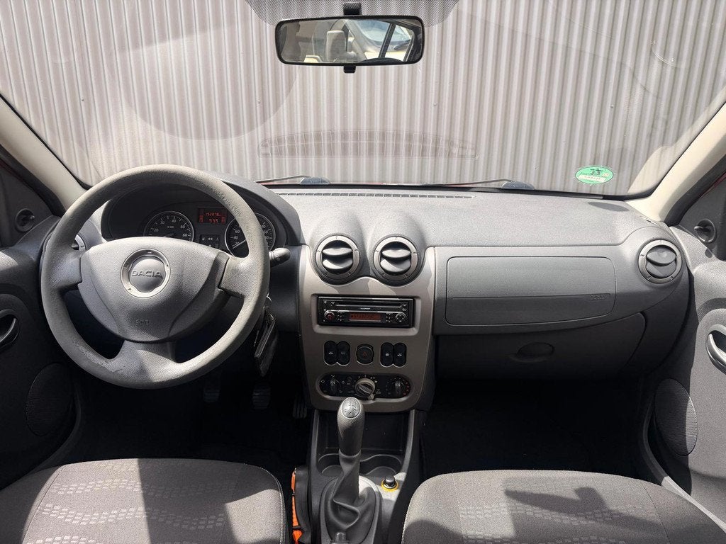Dacia Sandero 1.6 Stepway Nieuwe Koppeling + Disitributie|Ai, Metallic lak, Gebruikt, Zwart, 4 cilinders