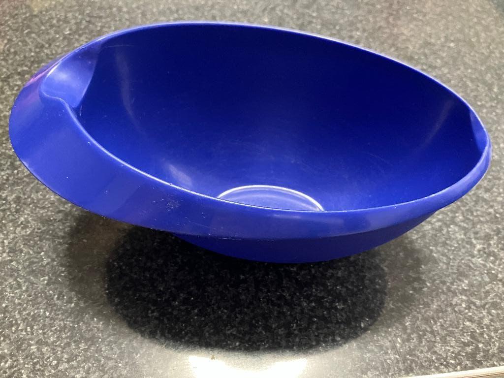 tupperware mixing bowl 1,5 liter, Ophalen of Verzenden, Gebruikt, Blauw, Overige typen